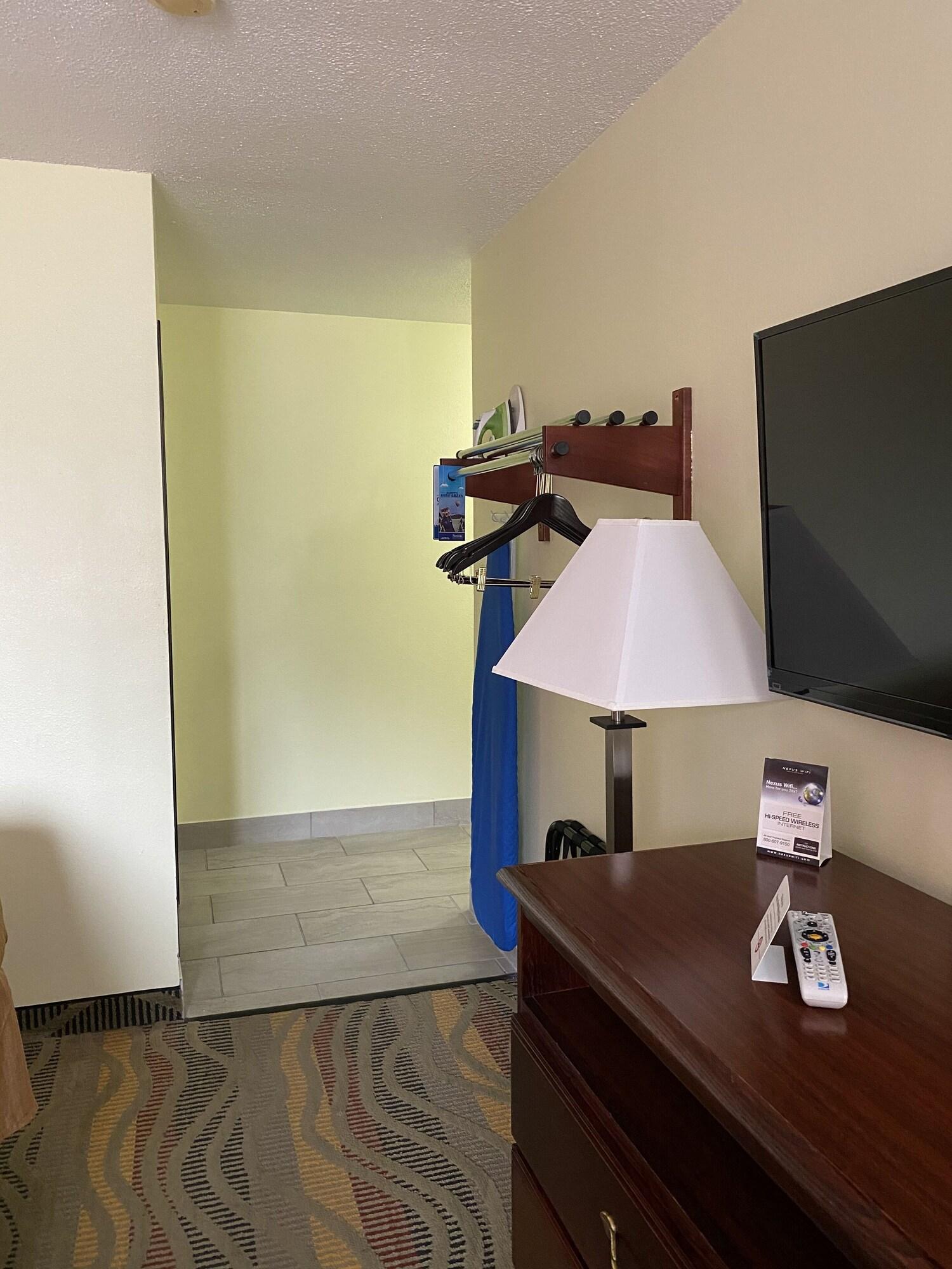 Travelodge By Wyndham La Porte/Michigan City Area Kültér fotó