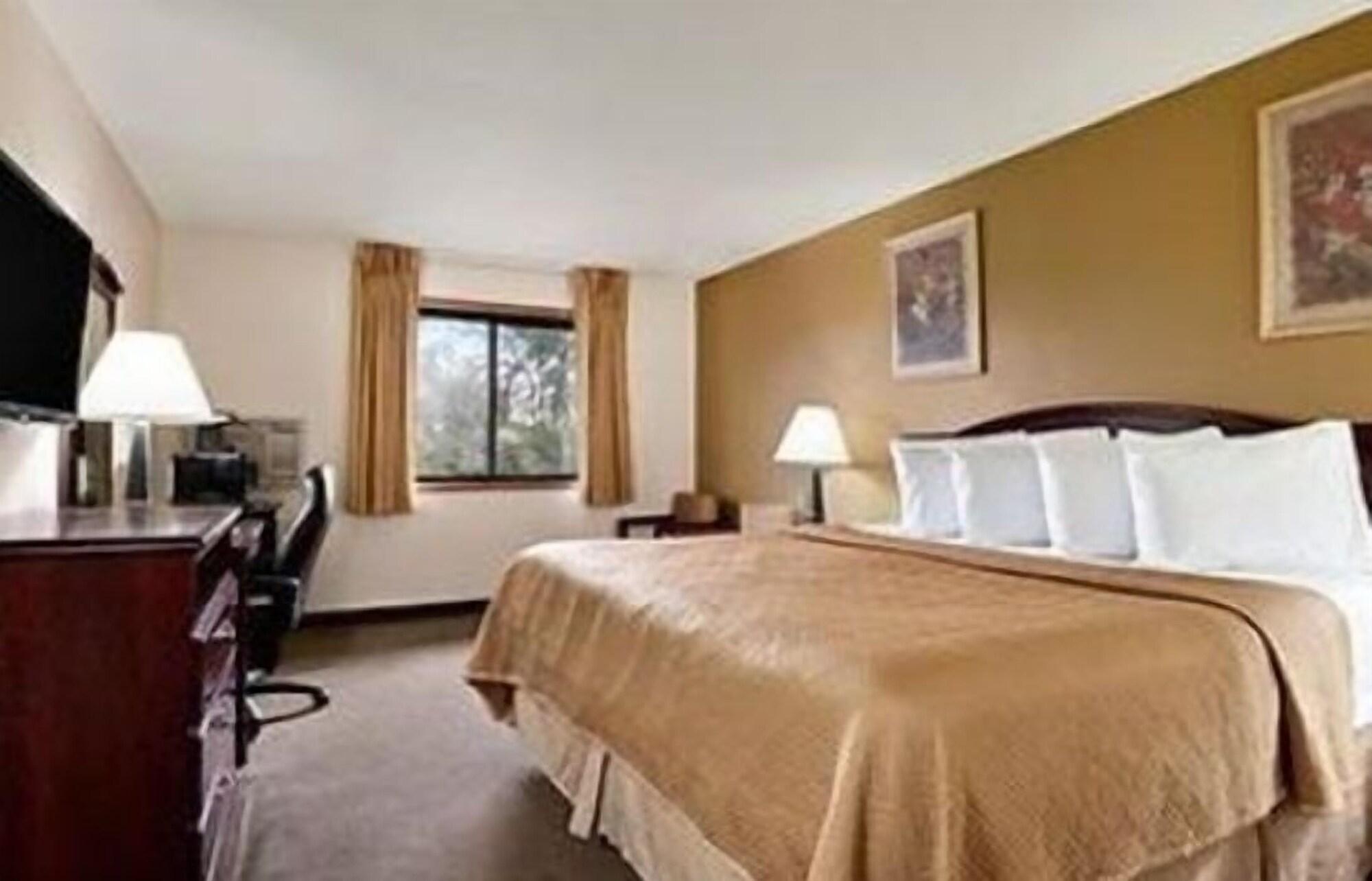 Travelodge By Wyndham La Porte/Michigan City Area Kültér fotó